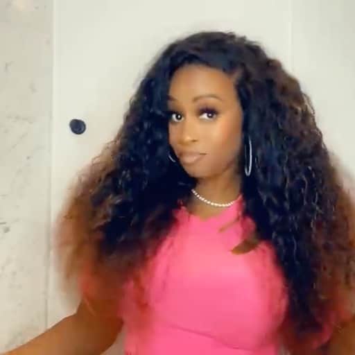 レミー・マーのインスタグラム：「@MielleOrganics just dropped some new products by @exquisitemo! I'm using the Pomegranate and Honey Mousse! It has extra hold for all the type 4 curl girls! Not only does it have great hold but it’s also moisturizing!  SIDEBAR: #Mielle is having the BIGGEST sale in history ever! Almost everything is $4.99! These products are safe for the family to use, and the ingredients are all-natural! Get yours and visit mielleorganics.com to shop the entire collection! #RemyMa #mielleorganics #mielle #thelastdancesale #minewcar #morethanastrand」