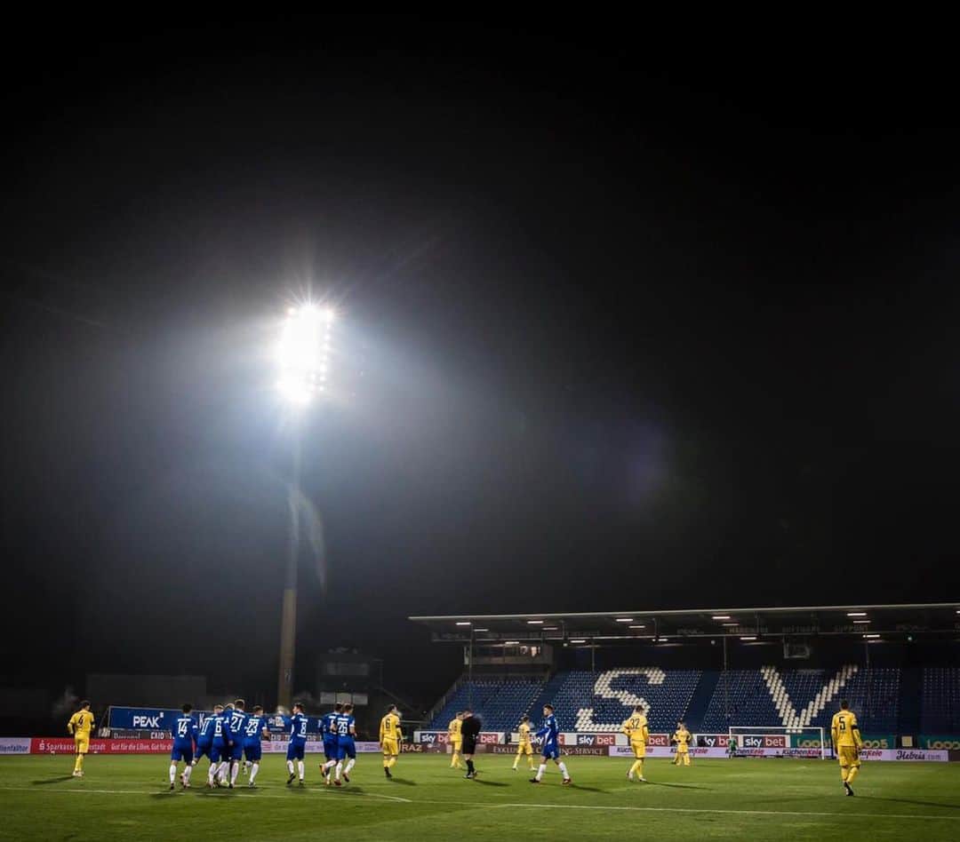 ニコライ・ラップさんのインスタグラム写真 - (ニコライ・ラップInstagram)「4:0! Gute Reaktion - weiter gehts! ⚜️🔥 @svdarmstadt1898」11月28日 5時23分 - nicolai.rapp