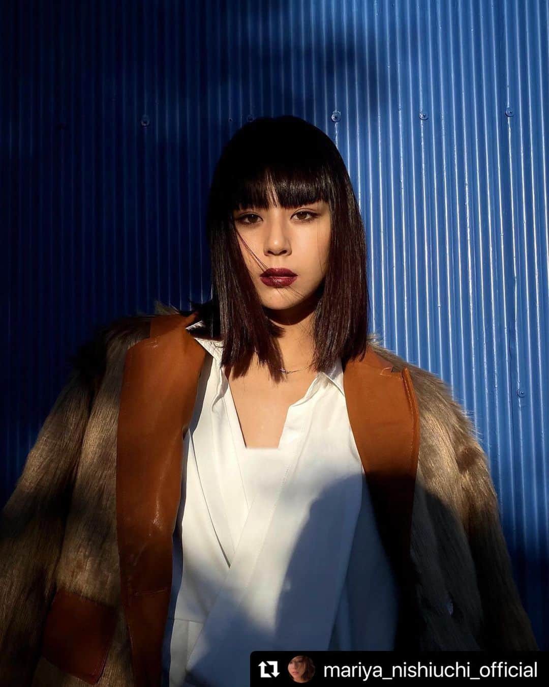 アディクションのインスタグラム：「Thank you Mariya 🖤 Using Burgundy Lipstick from Ayako x N21 Black Collection 🖤   Repost @mariya_nishiuchi_official  @numeroventuno  @alessandrodellacqua  @hankyumode」