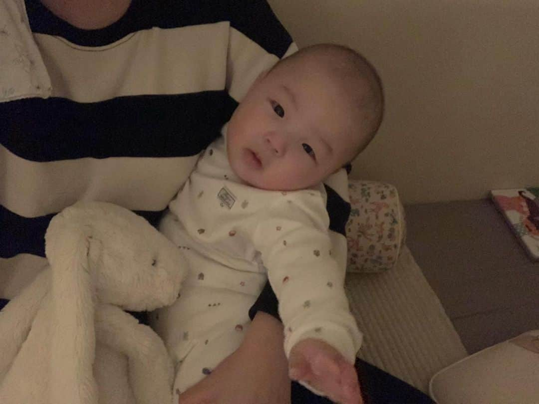 カン・ヘヨンさんのインスタグラム写真 - (カン・ヘヨンInstagram)「오늘도 너무 사랑했또 ! 심빼꼼👶🏻💛 내일은 더 사랑해줄게😍  (앗.. 다시 #내복 으로 강등.. ㅋㅋㅋㅋㅋ)」11月27日 21時16分 - mangdoo_noona