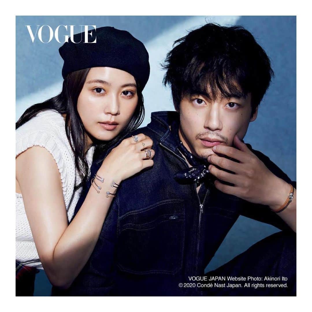 坂口健太郎のインスタグラム：「Vogue、かすみちゃんとです^ ^  是非🥰」
