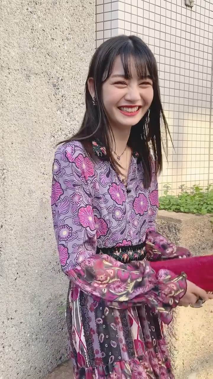 安村真奈のインスタグラム：「初リール☺︎ ANNA SUI さんのオフショ動画です🦋 ニコニコしてます〜❤️  #annasui  #アナスイ  @annasui  @annasui_japan   #安村真奈 #オフショット」