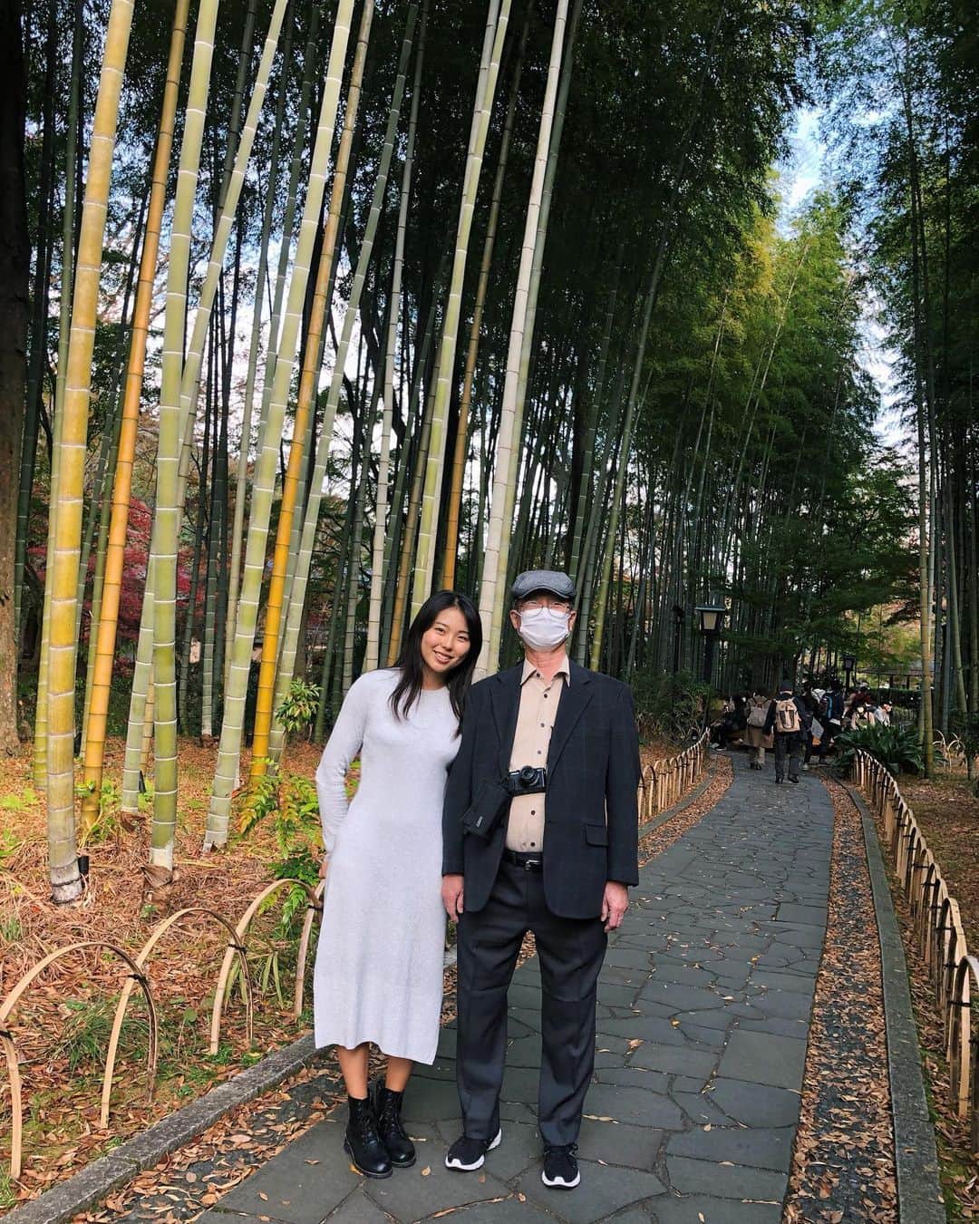 新嶋莉奈さんのインスタグラム写真 - (新嶋莉奈Instagram)「爺と竹林」11月27日 21時23分 - rina_niijima