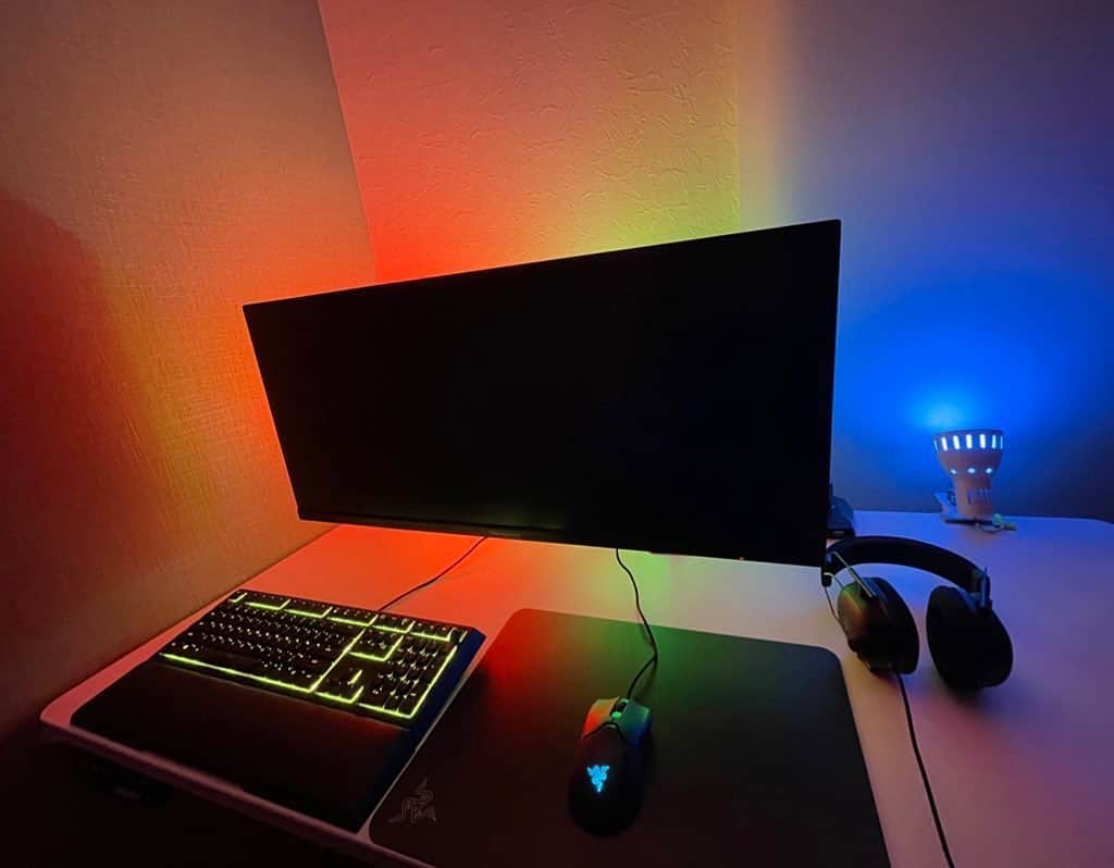 Apple Gamingのインスタグラム：「#philipshue #razer」