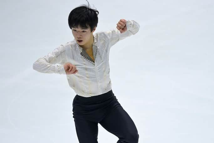 ISUグランプリシリーズさんのインスタグラム写真 - (ISUグランプリシリーズInstagram)「📸 World Junior Figure Skating silver medalist Yuma Kagiyama 🇯🇵 leads the way in the Men's Event after day 1!   Time to take a look at some pictures! 😍   #GPFigure #FigureSkating」11月27日 21時47分 - isufigureskating_x