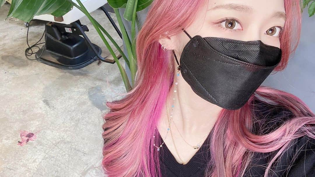 かおるさんのインスタグラム写真 - (かおるInstagram)「New hair color🍑👛🌸🌷🍧🔮🎀」11月27日 21時51分 - kaoru91819