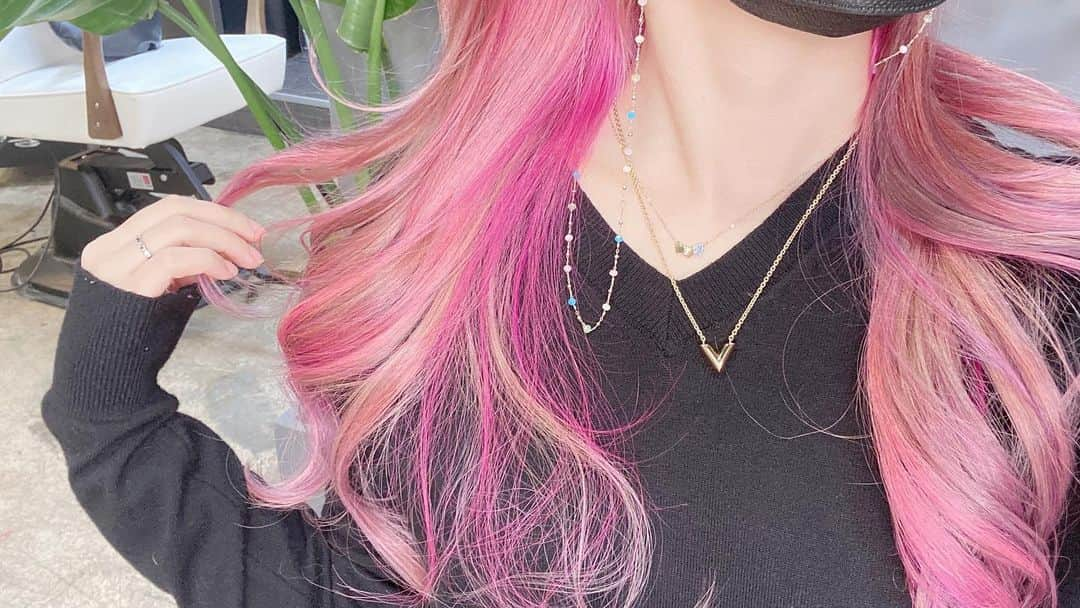 かおるさんのインスタグラム写真 - (かおるInstagram)「New hair color🍑👛🌸🌷🍧🔮🎀」11月27日 21時51分 - kaoru91819