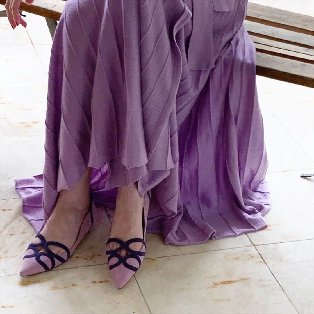 Tsuru by Mariko Oikawaさんのインスタグラム写真 - (Tsuru by Mariko OikawaInstagram)「have  a nice week end…＊ . . shoes:Donatella/violet ¥30,800 dress:Siesta/camelia ¥42,900 . . #tsuru#tsurubymarikooikawa#violet#Camellia#ニットドレス#フラットシューズ」11月27日 21時58分 - tsurubymarikooikawa