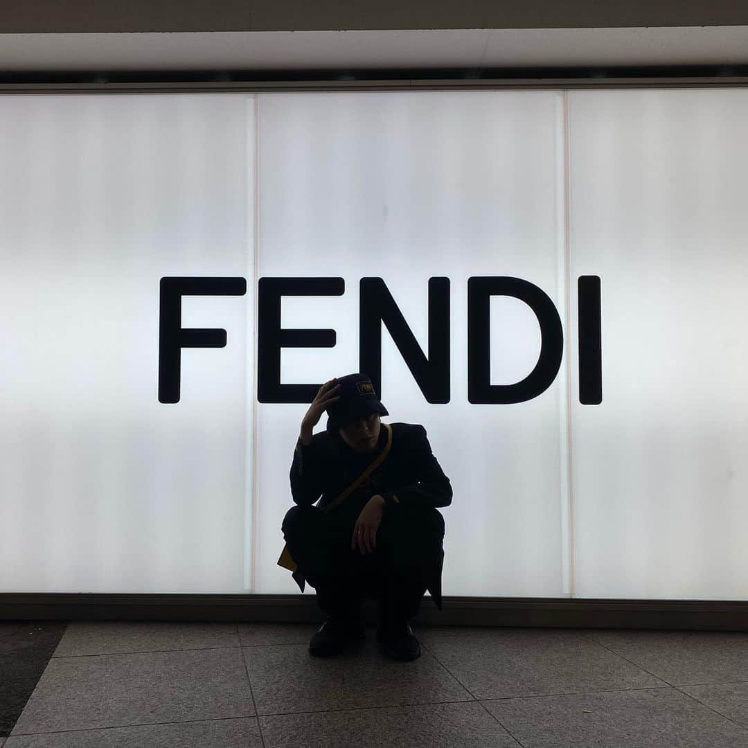 佐野文哉さんのインスタグラム写真 - (佐野文哉Instagram)「@fendi   #FENDI #FENDICAFE #ANNIVERSAIRECAFE」11月27日 22時30分 - f_mi.y