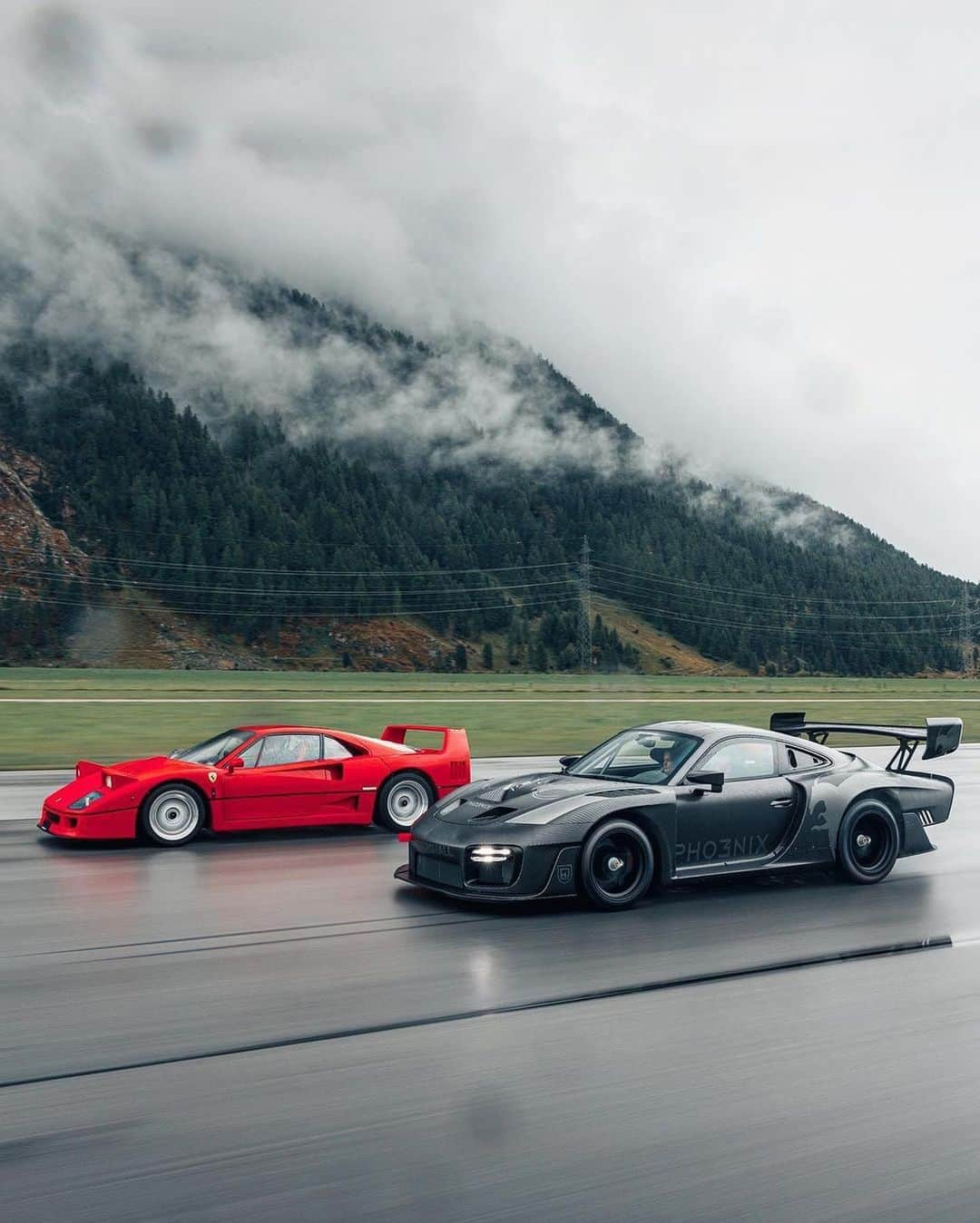 CARLiFESTYLEさんのインスタグラム写真 - (CARLiFESTYLEInstagram)「Porsche 935 and Ferrari F40 Which one would you own? Photo by @kenozache #carlifestyle @drivershall」11月27日 22時31分 - carlifestyle