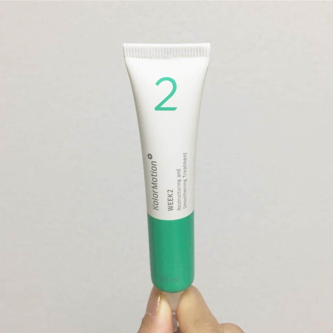 佐藤華純さんのインスタグラム写真 - (佐藤華純Instagram)「.  【 #WELLA 】  WELLAさんから、"カラーモーション+ 4ウィークプログラム"🌿  サロンカラー後の週ごとに変わる髪の状態に合わせたトリートメント！  今回は、手触りアップの②を使いました✌🏻髪の毛が滑らかになりましたよ〜！！  ーーーーーーー【 #みんポチ 】ーーーーーーー  本日も投票お願いします📣😆 プロフィールに貼っているURLから、LINE認証をして投票してねっ！！！  #ミスキャンパス立命館2020 #MCR2020  #立命館 #立命館大学 #京都 #女子大生  #ミスキャン #ミスコン #ファイナリスト  #カラーモーション #4ウィークプログラム #さあサロンに行こう #イルミナカラー #イルミナ #ウエラプロフェッショナル #NYNY #さあNYNYに行こう」11月27日 23時01分 - mcr2020_02sk
