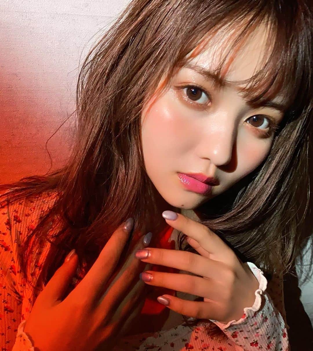 高橋有紀のインスタグラム：「LONLEY STAR NIGHT🌙 MV可愛いと評判です！ ノアさんと言ったらキラキラ🐨 #佐藤ノア初ソロ曲  #もう歌える #osakana_yuki #hairmake」