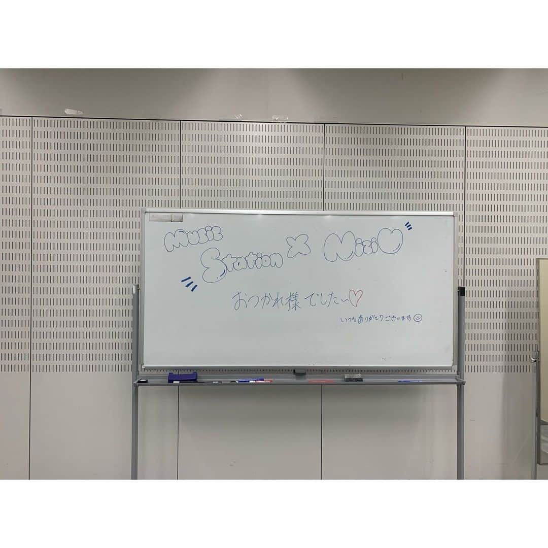 NiziUさんのインスタグラム写真 - (NiziUInstagram)「MUSIC STATION 見ていただけましたか？？ 本当に楽しい時間をありがとうございました🔥💜  MUSIC STATION 혹시 보셨나용?? 정말 즐거운 시간을 감사합니다 🔥💜  #NiziU #WithU #MAYUKA #🐱🌈」11月27日 23時31分 - niziu_artist_official