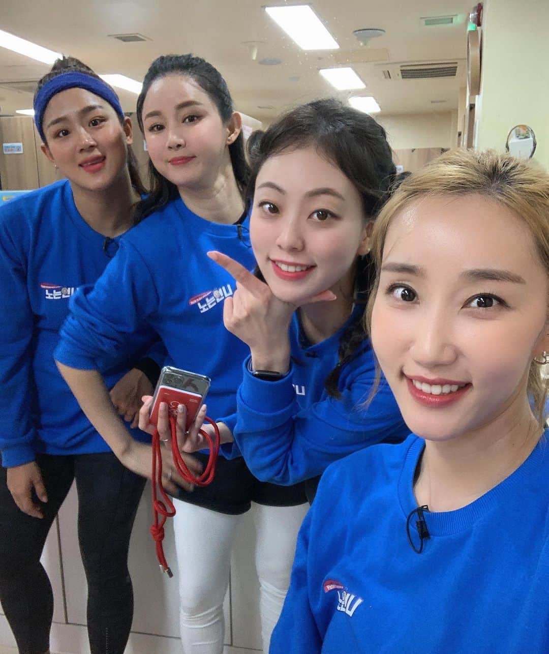 郭珉整のインスタグラム：「🙂💙👍🏻⛸」