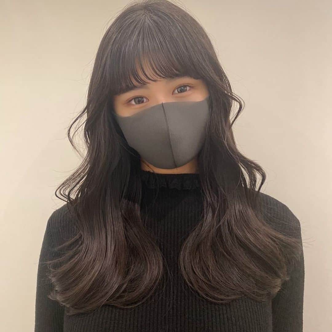 蒼山みことのインスタグラム：「SHIMAさんでカットモデルしてきました👧✁ ももなさんのカットは前髪の重さだったり、後ろ髪の量の調節だったり、全体的なバランスが取れたスタイルにしてくれるので、ほんと毎回助かってます！ 本当にありがとうございます🥰 また、ぜひよろしくお願いします！  #newpost #photo #photography #美容院 #shima #カットモデル #ポートレート #撮影 #撮影モデル #加工なし #ミスid #ミスid2021 #タレント #グラビアアイドル #グラビア #インスタグラビア #いいね #いいね返し #いいね返しは絶対 #lfl #l4l #likeforlikes #like4likes #instaphoto #instagood #follow #followｍe」