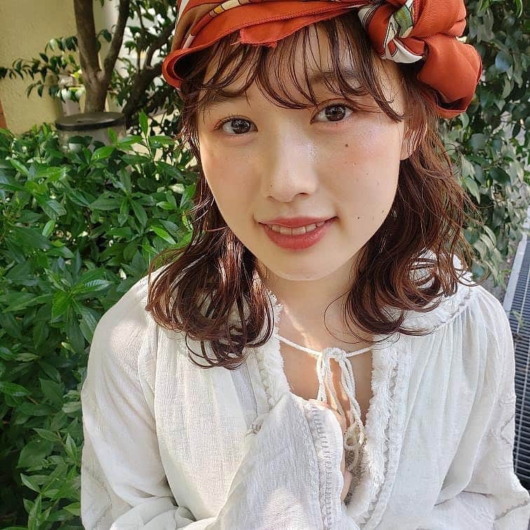 野村梨々華さんのインスタグラム写真 - (野村梨々華Instagram)「﻿ ﻿ こんばんは🌙﻿ ﻿ 投票できるのも残り 10回 ！﻿ もうすぐカウントダウンも1桁に…😢﻿ ﻿ 毎日の1票が本当に大切です。﻿ そして、12月13日のファイナルイベントの当日票も！﻿ ﻿ 見て良かった！応援して良かった！﻿ そう思えるステージを絶対作り上げるので﻿ 13日！YouTubeで待ってますね！😁✨﻿ ﻿ いつも応援してくださっている皆さん﻿ 本当にありがとうございます🙇‍♂️✨﻿ ﻿ ﻿ ﻿ ﻿  #関西サロンモデル #関西サロン #関西サロモ #撮影モデル #サロン撮影 #サロンモデル #サロモ #秋コーデ  #ブラウンカラー #オレンジメイク #秋服 #彼女感 #ミスキャンパス #ミスキャン #ミスコン #ミスコンファイナリスト #ヘアアレンジ #ヘアカラー #ヘアスタイル #ピンクベージュ #ピンクブラウン  #低身長コーデ #低身長女子 #低身長ファッション #シンプルコーデ  #アレンジヘア #バイオレットカラー ﻿ ﻿ ﻿」11月27日 23時49分 - kandai20miss_4