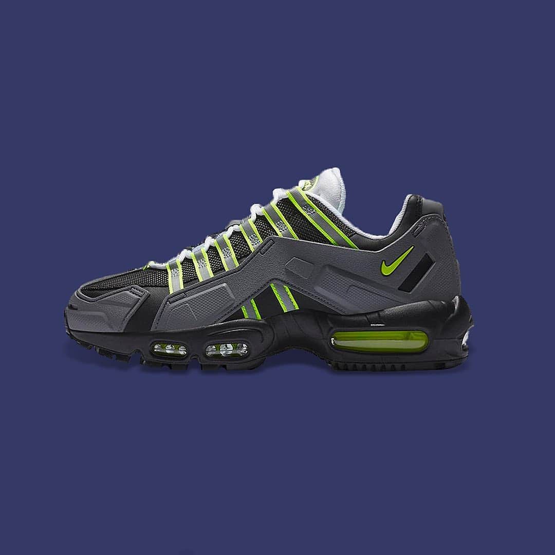shoes ????さんのインスタグラム写真 - (shoes ????Instagram)「This weekend’s lineup of sneaker drops. ☔️ Which pair are you most excited for?💭👇  #sneakermyth #SneakerheadUK #highsnobiety #yeezytalkworldwide #supremeforsale #hypebeast #sneakersforsale #bapeforsale #nicekicks #kotd #kicksonfire #basementapproved #igsneakercommunity #complexsneakers #showyoursneaks #YeezySeason #snobshots #hskicks #complexkicks #hypeaf #hypefeet #hypelife #streetbeast #streetnotoriety」11月27日 23時55分 - shoes