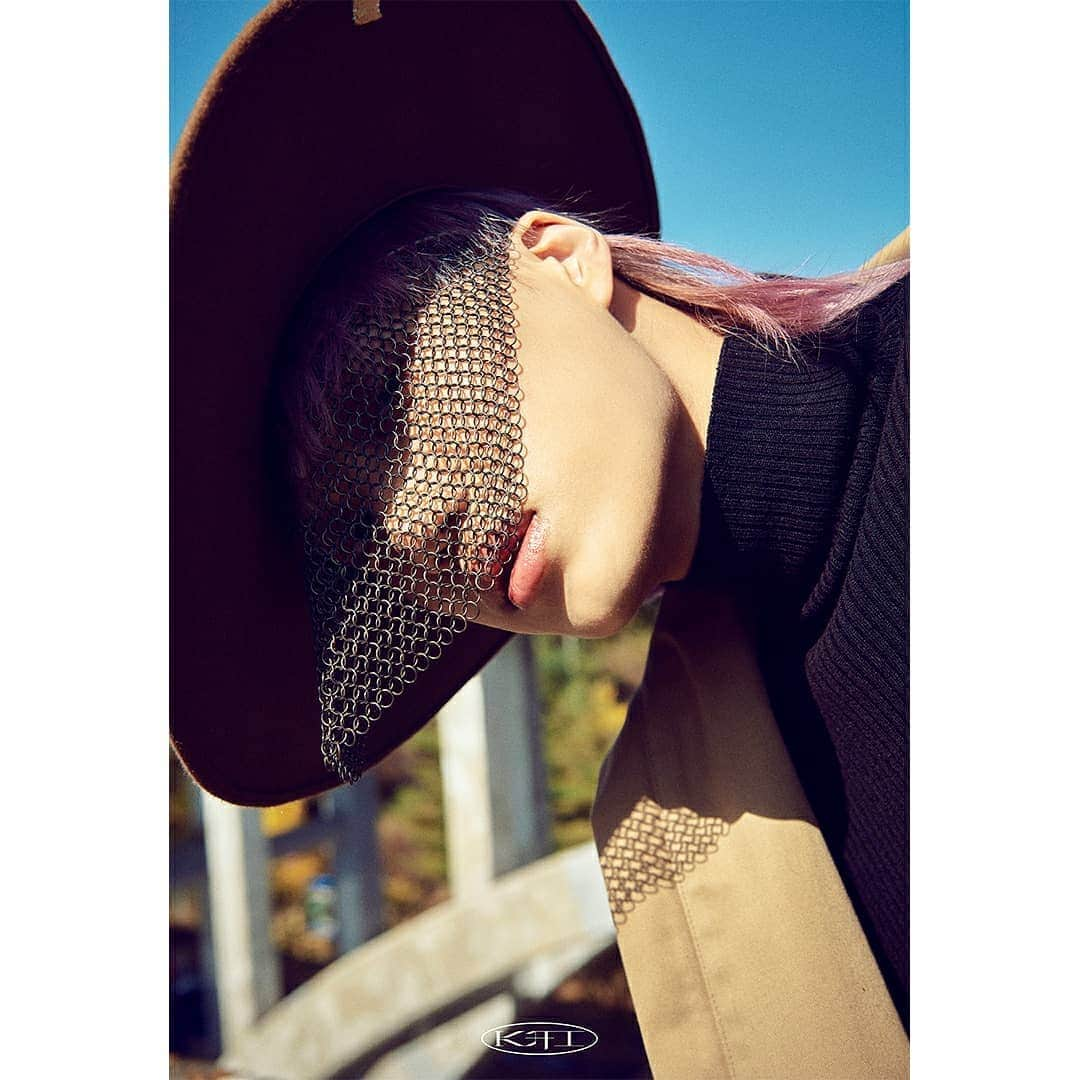 EXOさんのインスタグラム写真 - (EXOInstagram)「KAI 카이 The 1st Mini Album [KAI (开)]  🎧 2020.11.30. 6PM KST 👉 kai.smtown.com  #카이 #KAI @zkdlin #엑소 #EXO #weareoneEXO #开 #음 #Mmmh」11月28日 0時01分 - weareone.exo