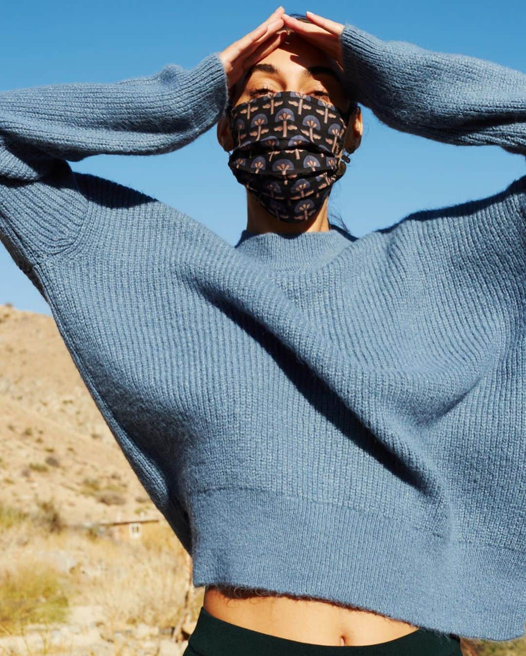 チャンルーのインスタグラム：「Black Friday is on! Today only, get a free 3 pack of assorted face masks with any order. PLUS shop 30% off our Black Friday Edit and take an extra 30% off Sale styles with code FRIDAY30. Link in bio to shop!」