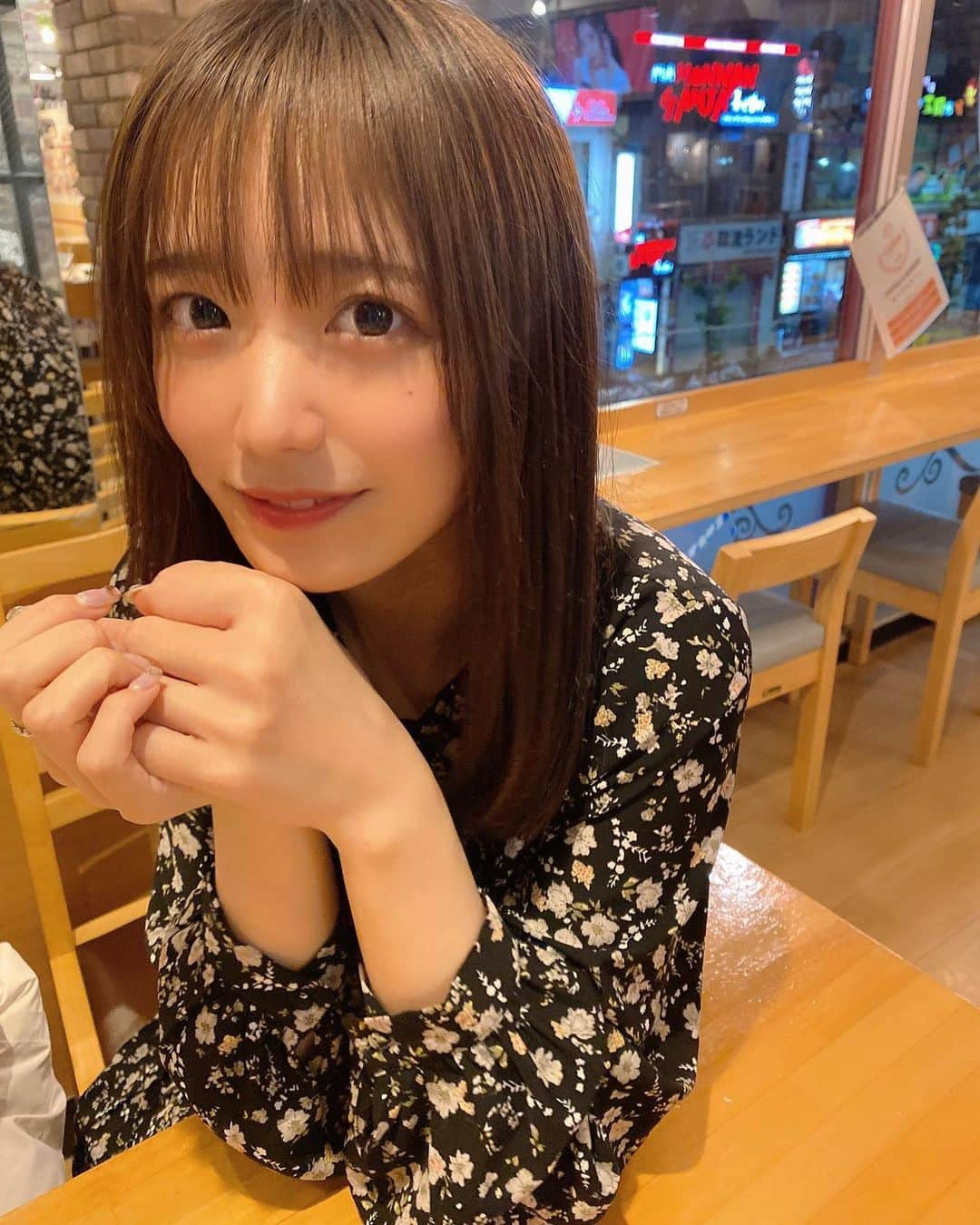 橋本せいなさんのインスタグラム写真 - (橋本せいなInstagram)「デートね❤︎ #elsy #idol #アイドル #橋本せいな #私服 #ワンピース #ミディアムヘア #彼女感 #彼女とデートなうに使っていいよ #me #picture #cute #beautiful #girl #likeforlikes #like4likes #followｍe #follow #followforfollowback #japan #japanesegirl」11月28日 0時16分 - elsy_seina