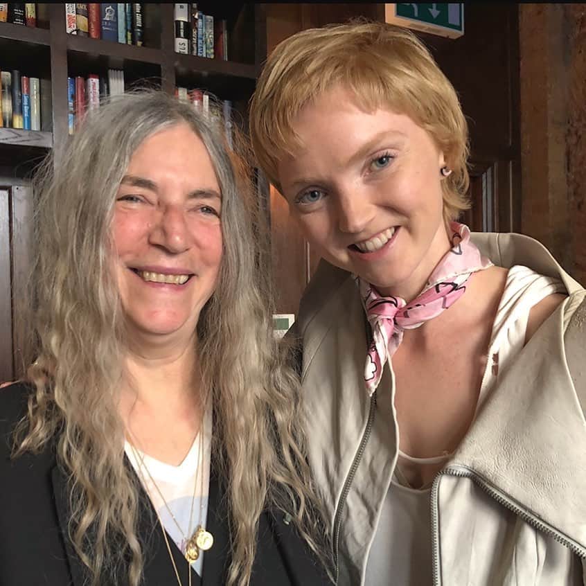 リリー・コールのインスタグラム：「Final podcast episode is out! Patti joins a cast of very interesting artists, storytellers, activists and therapist to explore the psychological and emotional aspects of our moment. Link in my bio to listen.  How Much Should We Care? With Patti Smith, Jonathan Safran Foer, Joshua Oppenheimer, Farhana Yamin, Julia Samuels and Wade Davis.  I have really enjoyed making this series but it has also been very time consuming, so in the spirit of this episode and looking after my own inner wellbeing, I’m taking a pause. I hope you’ve enjoyed it if you’ve listened and will be back with more in 2021 because no doubt questions will remain to be asked and answered!」