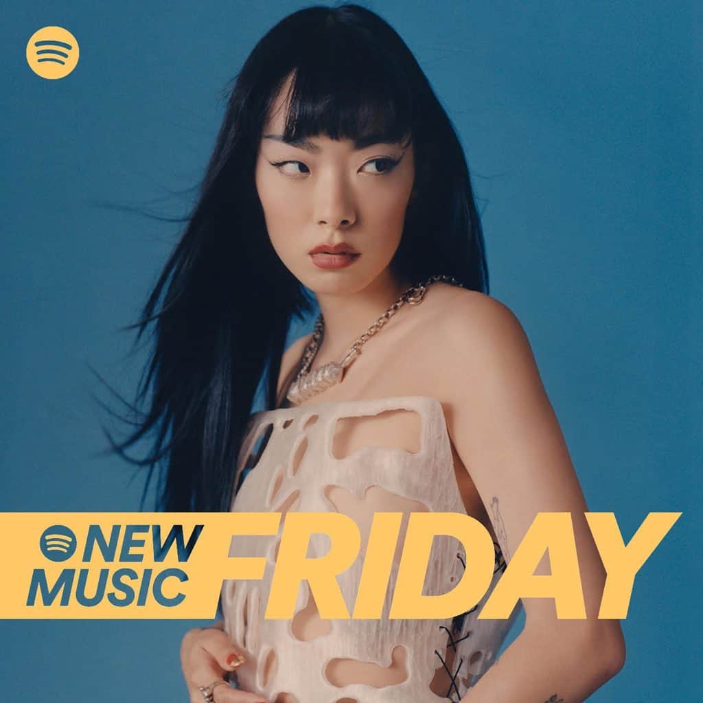リナ・サワヤマのインスタグラム：「thank u @spotify for ur support on LUCID 🌟🌟🌟 cover of New Music Friday Japan, New Pop Revolution and playlisted on NMF everywhere !!! 🥺🥺🥺🥺🥺🥺🥺 stream lucid !!!!  PS I’m doing a Black Friday sale on all my album merch! We won’t be restocking these so your last chance at 25% (!!!!) off !!! code in stories !!!」