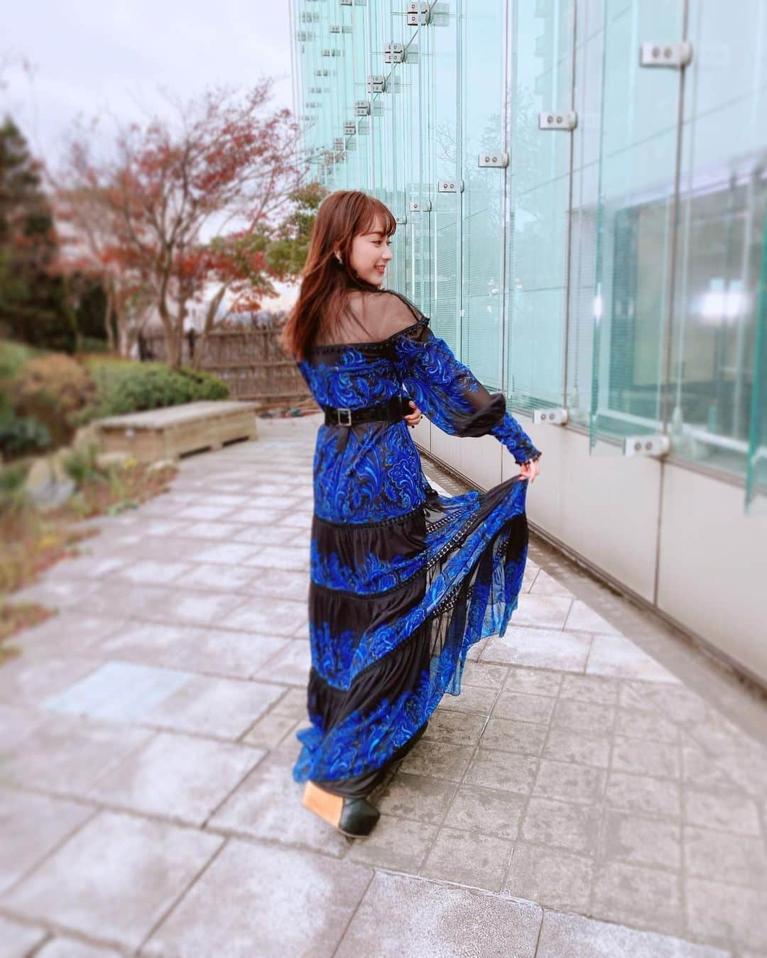 平祐奈さんのインスタグラム写真 - (平祐奈Instagram)「今日も素敵なお衣装でした💙 明日は舞台挨拶4回あります！  お会い出来るの楽しみにしてます☺︎ #10万分の1」11月28日 0時36分 - yunataira_official