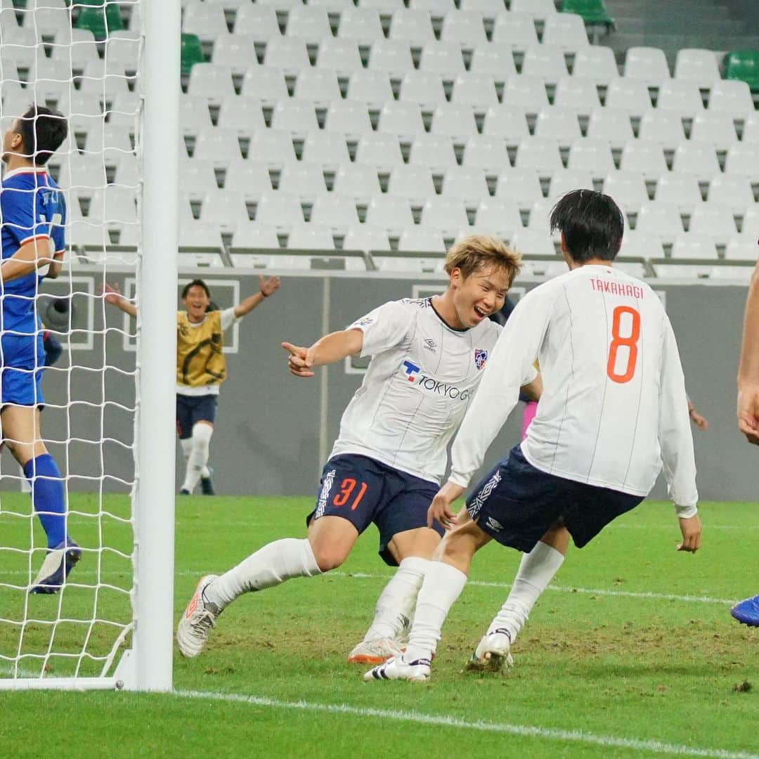 FC東京オフィシャルグッズさんのインスタグラム写真 - (FC東京オフィシャルグッズInstagram)「🔵🇯🇵🗼🔴 #ACL2020 #FULLTIME  AFCチャンピオンズリーグ2020 グループステージ第4戦 #FC東京 2-1 #上海緑地申花足球倶楽部  前回対戦の借りを返す勝利!!!!!!!!!!!✊✊✊ 負けられない大事な一戦で東京のサッカーで勝利を掴み獲る!!!!!!! @fctokyoofficial  #絶対突破 #STAYWITHTOKYO  #FC東京 #fctokyo #tokyo」11月28日 0時52分 - fctokyoofficial