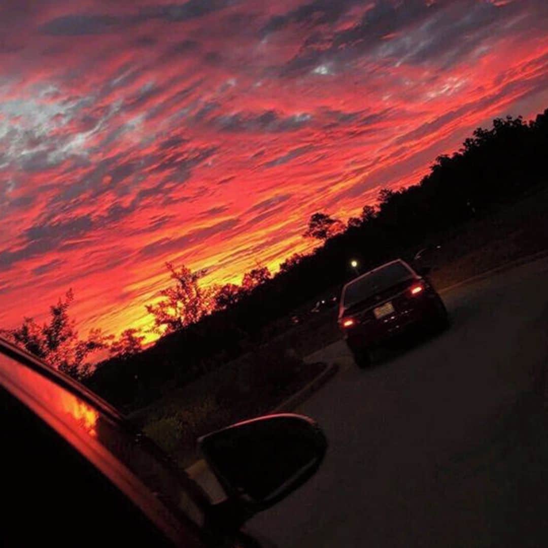 ケアレーベルのインスタグラム：「Amazing sunset.⁣ ⁣ care-label.com⁣⁣⁣ ⁣ #carelabel #denimlovers #denimstory #denimaddiction」