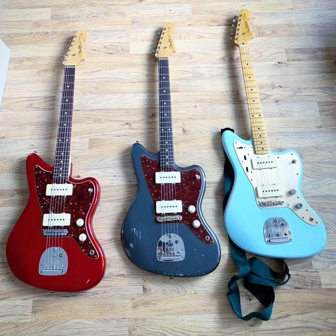 Fender Guitarさんのインスタグラム写真 - (Fender GuitarInstagram)「It's been a while since we've shared some #FenderFanMail, check out some of our favorite gear shots from Fender Fans around the world. @ourhouseinherts @fm_at_home @shelbypollard @absurdcus @paschalis_chatzopoulos @papichuloonbass @jarrad_mo @williamjohnbennettiii @amir_salehok @thom__southern.」11月28日 2時00分 - fender