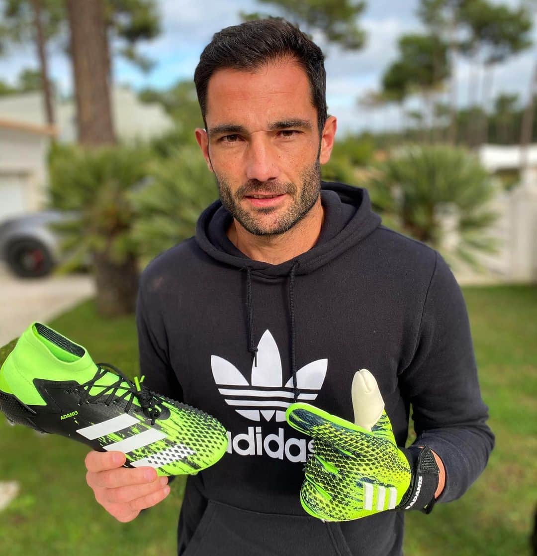 アントニオ・アダンのインスタグラム：「Mañana tenemos un nuevo reto... Estamos listos. 🆕⚡ Amanhã temos um novo compromisso. Estamos prontos! @adidasfootball #Predator 🔥」