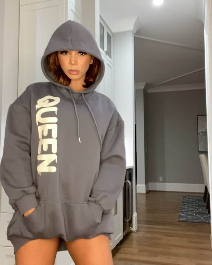 Brittany Rennerのインスタグラム：「Outfit: @fashionnova fashionnovapartner」