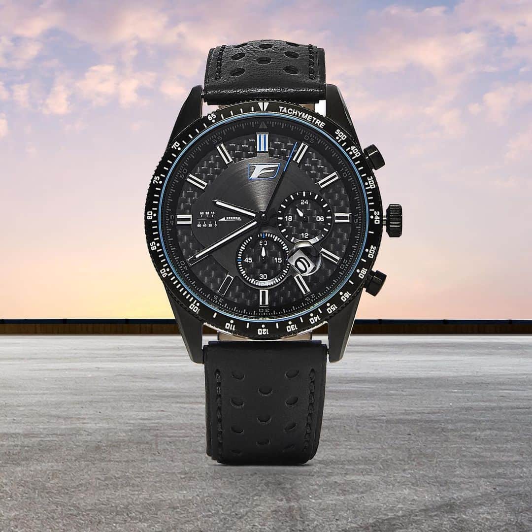 Lexus USAのインスタグラム：「Lexus fans, don’t let #BlackFriday pass by without checking out The Lexus Collection. Use promo code LEXBF20 to take 20% off eligible items from now until Monday. Visit the link in our bio or tap to shop.」