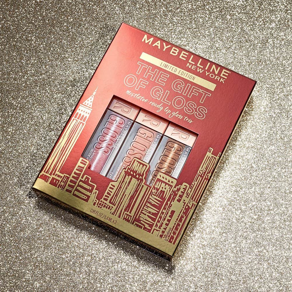 Maybelline New Yorkさんのインスタグラム写真 - (Maybelline New YorkInstagram)「The perfect stocking stuffer! ✨ Your favorite #liftergloss is available in this limited edition kit for the holidays and you can get it now for 15% OFF until 12/6! Keep your lips juicy all season or gift your bestie this kit which includes shades: ‘moon’, ‘stone’ and ‘crystal’. Tag your besties below and tap to shop now! For more #blackfriday deals, go to our IG Story!」11月28日 3時01分 - maybelline