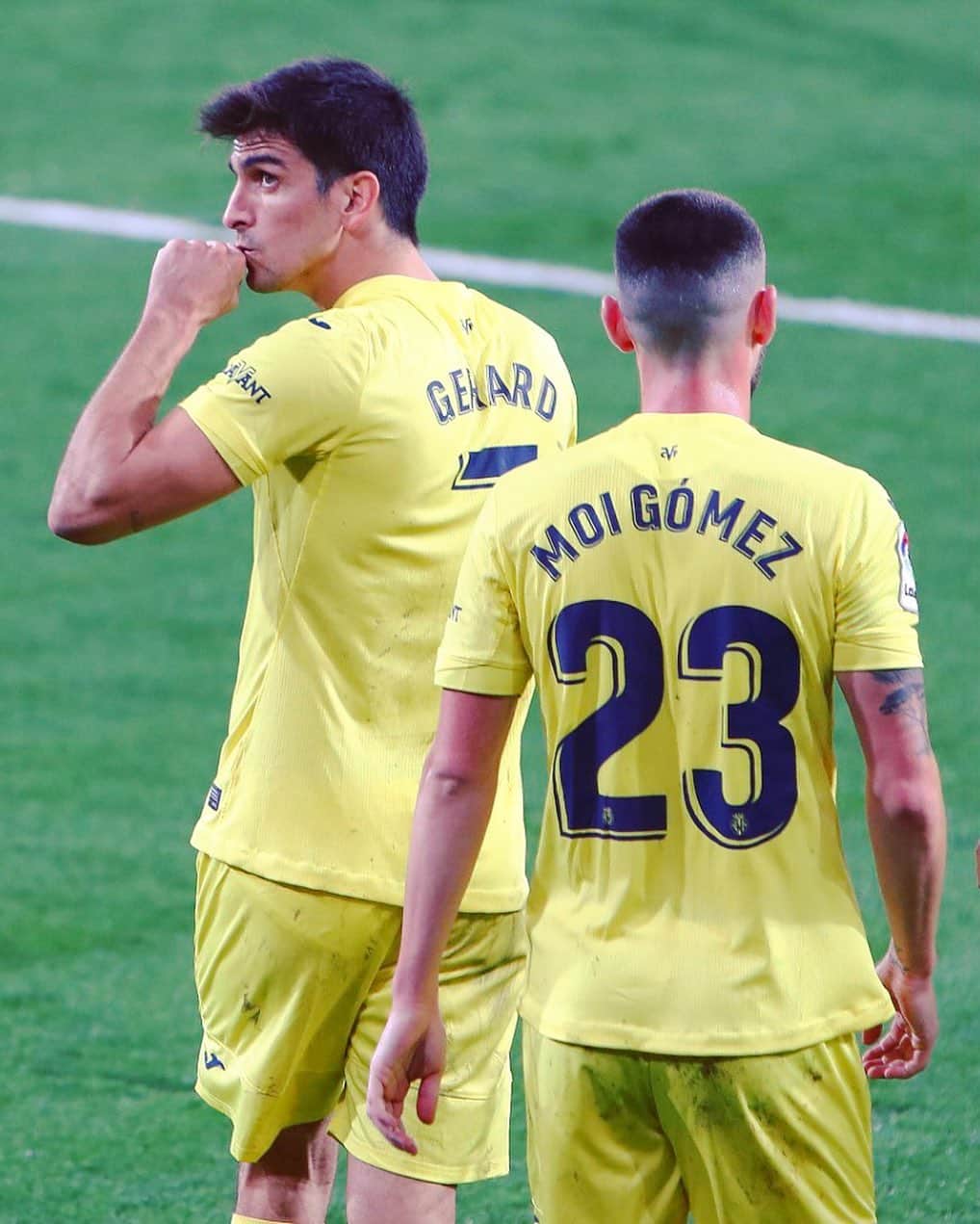 LFPさんのインスタグラム写真 - (LFPInstagram)「What a duo! 💛  ¡Vaya pareja de jugones! 💛  #LaLiga #LaLigaSantander #Villarreal #GerardMoreno #MoiGómez #Football #Goals #Assists」11月28日 2時59分 - laliga