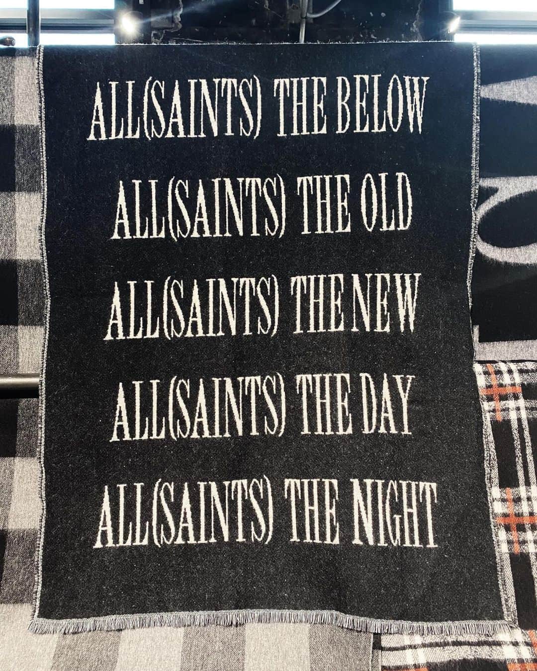 オールセインツさんのインスタグラム写真 - (オールセインツInstagram)「30% off All(Saints).」11月28日 3時24分 - allsaints