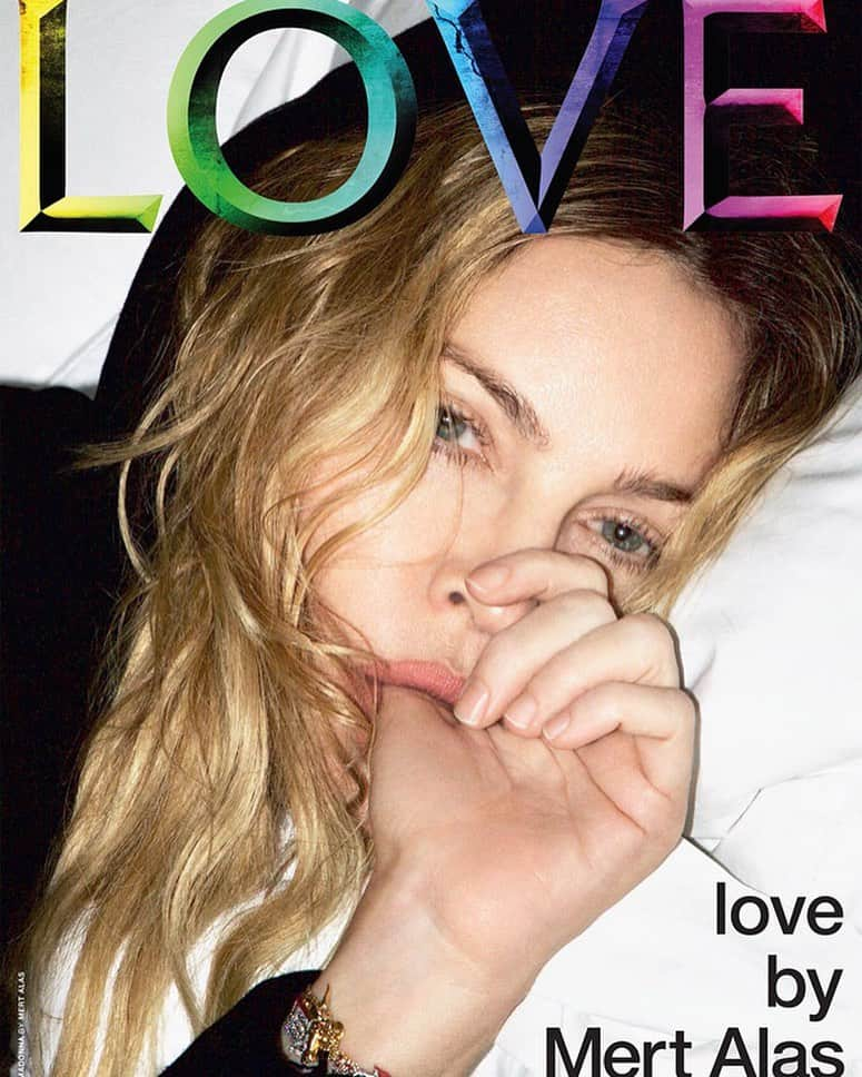 LOVE MAGAZINEのインスタグラム：「16.5 SPECIAL EDITION」