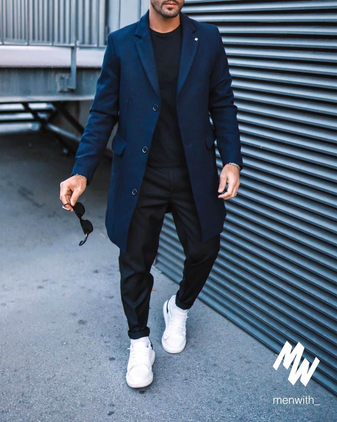 Men Withのインスタグラム：「Really nice outfit worn by our dear friend @hugomsrodriguez 👌🏽 #menwithstreetstyle」