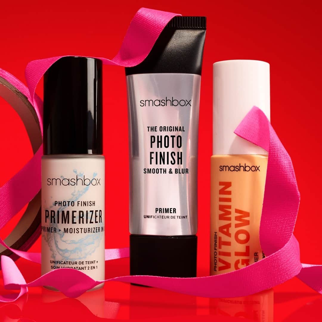 Smashboxのインスタグラム：「One's company, two's a crowd, three's a primer party 😉 Snag your favs & store em in our reusable holiday collection box 🎁」