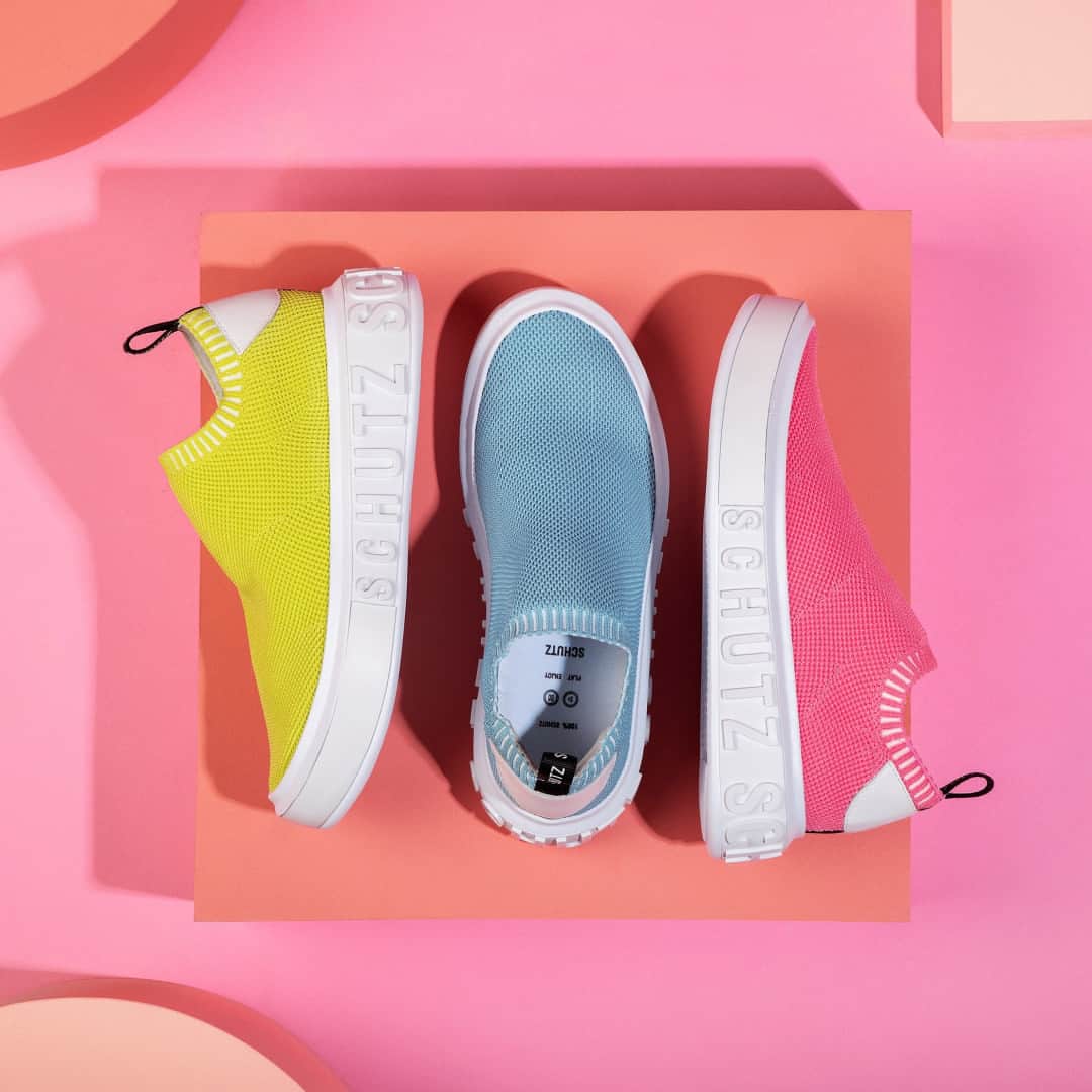 Schutzのインスタグラム：「THE COLOR MATCH WITH IT SCHUTZ ❤️ #schutzsneakers #itschutz」