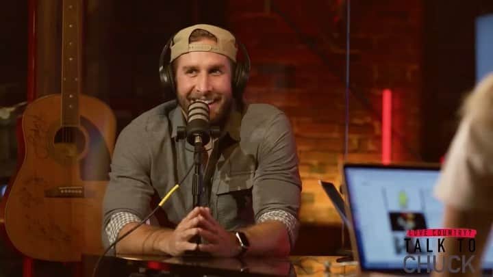ショーン・ブースのインスタグラム：「My buddy @chuckwicks with the hard hitting questions 🤣 . I had an absolute blast on this podcast. They’ve got a fun group ➡️ “Love Country? Talk to Chuck!”.. . “Check it out as Chuck and Shawn share training stories for the Iron Man Triathlon and Chuck gives home gym equipment recommendations. @samishea is going to try to defend her title for the 3rd year in a row as Bike Champ at Shawn's gym. We also talk about why it pays off to have a membership at Shawn's gym and the upcoming Tactical Challenge that Chuck, Shawn, and other celebs will be competing in to raise money for the Special Forces Charitable Trust!”」