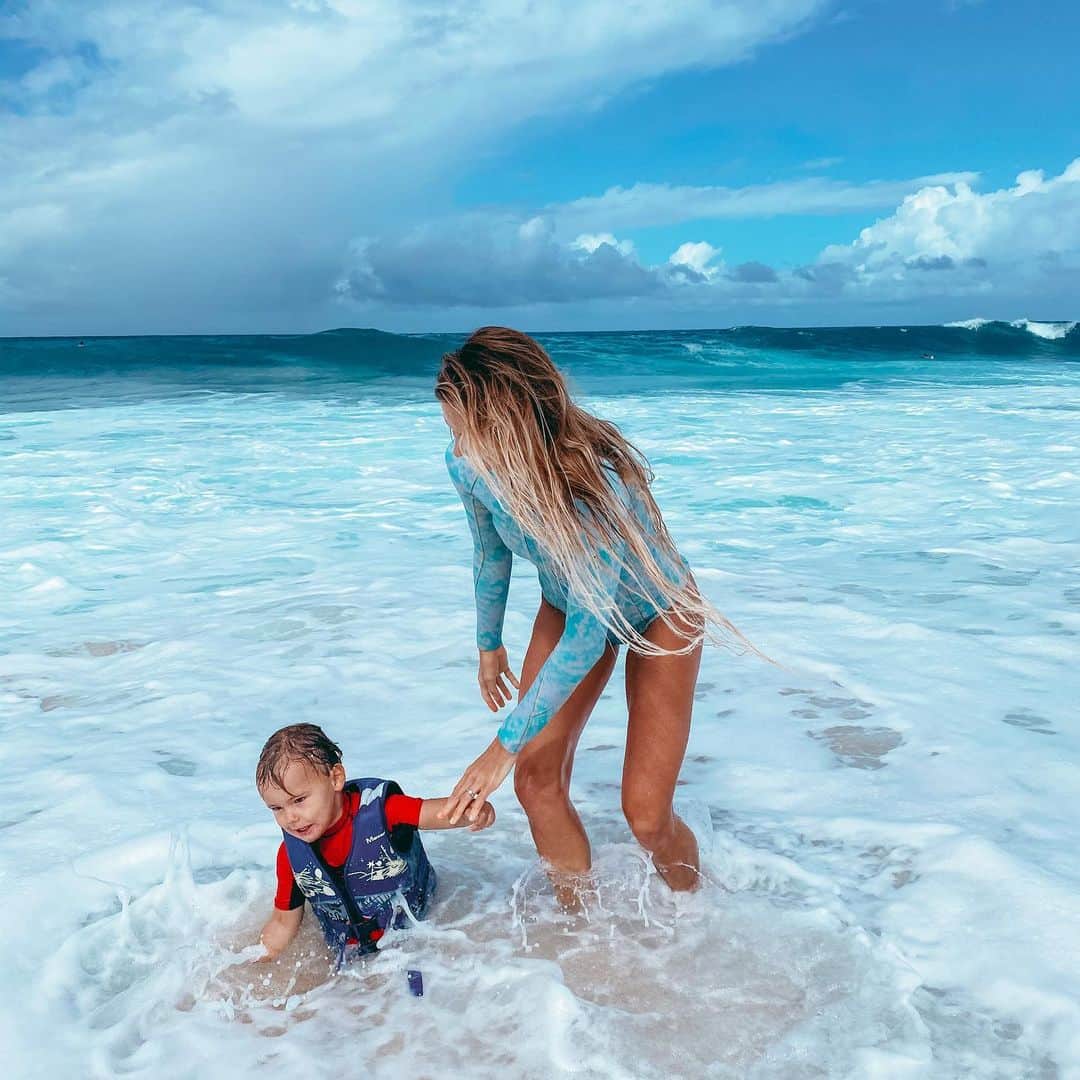アラナ・ブランチャードのインスタグラム：「So thankful for the days like this💙💙💙」