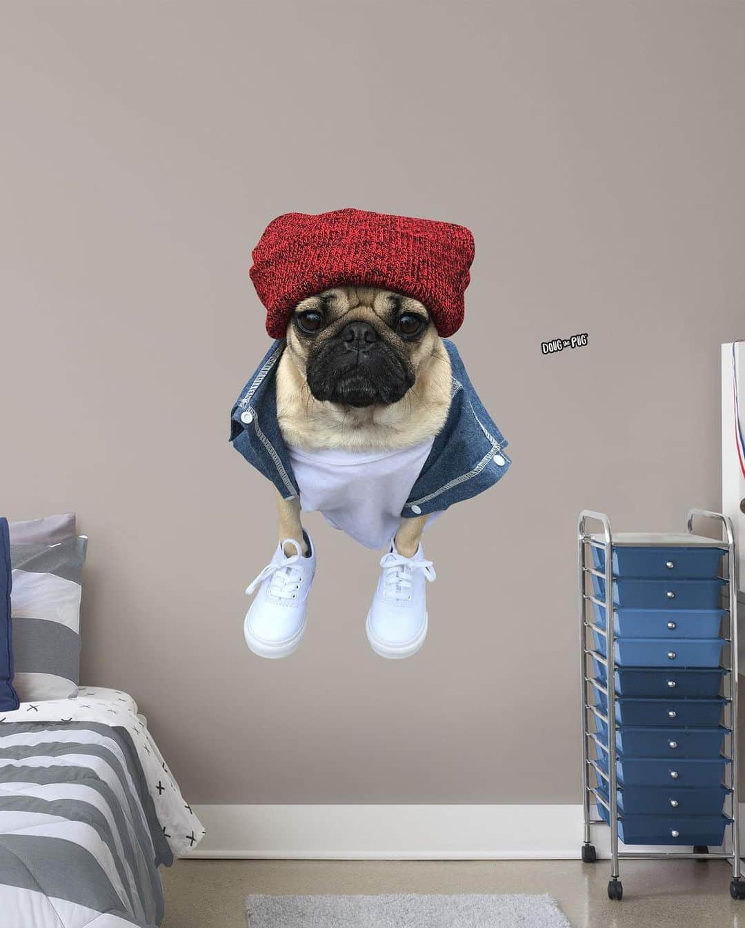 itsdougthepugさんのインスタグラム写真 - (itsdougthepugInstagram)「“Tag someone who needs to get u these” -Doug • So many deals on Doug products today! The 2021 Calendars are 33% off, my new plushies are on sale @clairesstores, my entire merch store is 20% off, and more! Link in bio! 🛍」11月28日 4時22分 - itsdougthepug
