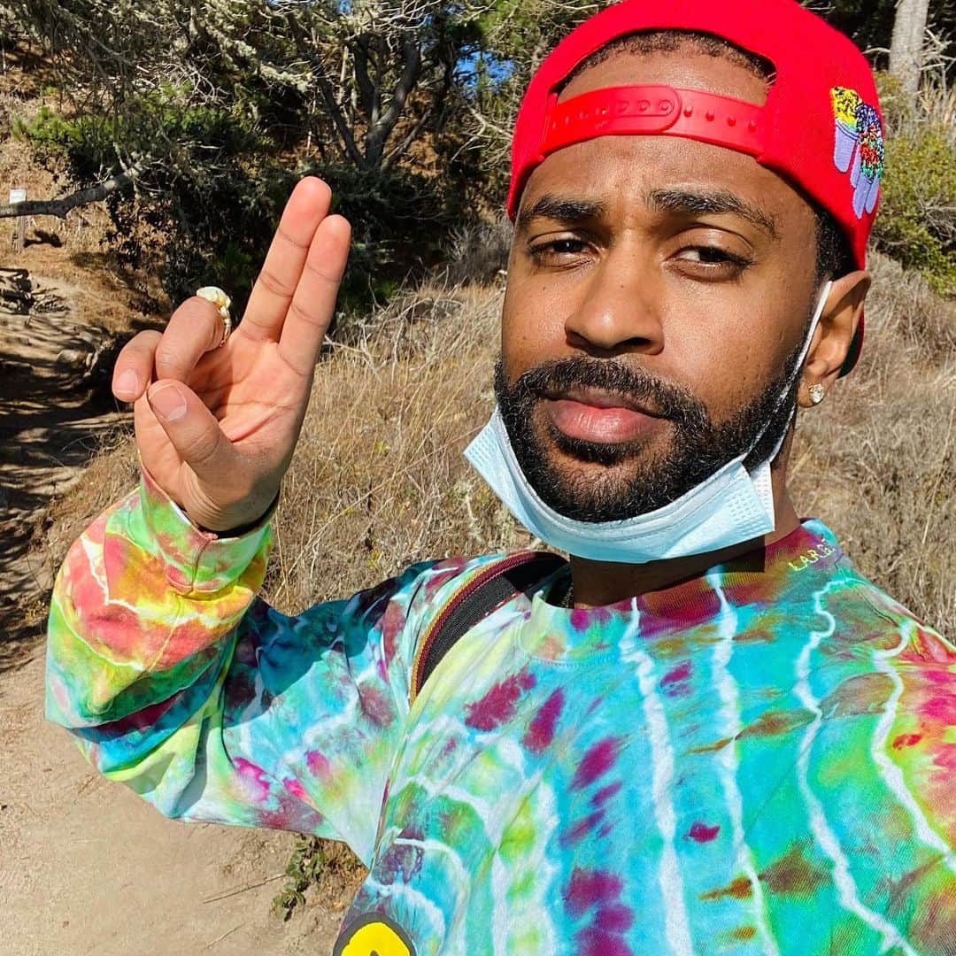 ビッグ・ショーンのインスタグラム：「It felt good to not have to think about anything but waking up and safely enjoying life for a few days! We woke up one morning to @recordingacademy nominations and the Pacific Ocean n each other, and I am honored and grateful to live the life I do. Thank you!」
