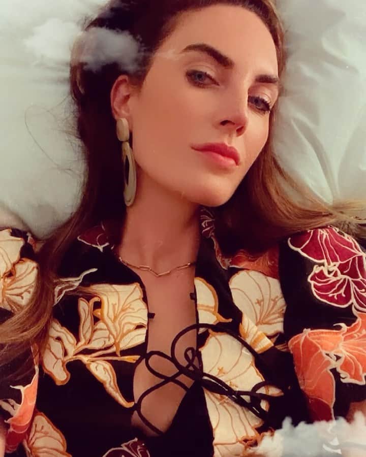 Elizabeth Chambers Hammerのインスタグラム：「Tryptophan. Pt 2. 🦃」