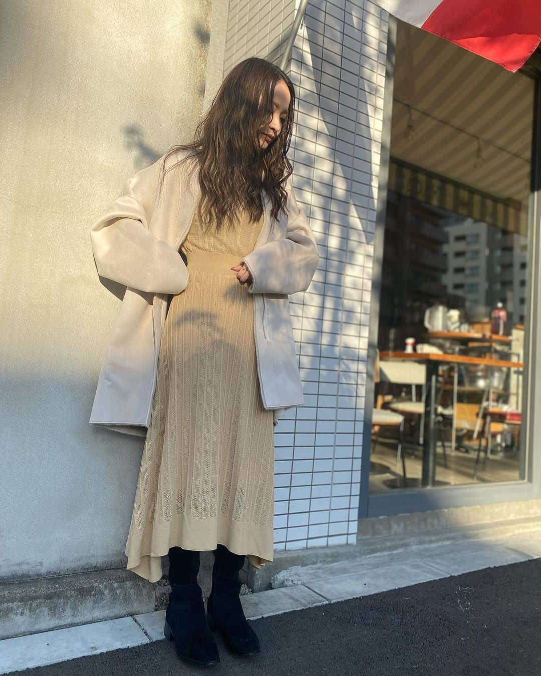 NINEさんのインスタグラム写真 - (NINEInstagram)「RECOMMEND✔︎ ︎☑︎アイレットプリｰツニットワンピｰス ¥20,900→¥6,270 (70%OFF) 見頃がラメ糸混じりのチェック柄 スカート部分がプリーツ柄の柄MIXワンピース。 裾のイレヘムが歩く度、風に靡くシルエットは 女性らしさを存分に引き出してくれます◉ 上からカーディガンを羽織れば今時期から着られて 春は1枚で着ても存在感抜群です。 ※リバーシブルファーコートは完売致しました。 . KUDO 158cm One-piece / F . @nine_official_outlet . #NINEoutlet#ninesnap#fashion#coordinate#onepiece#イレヘムワンピース#チェック柄#プリーツワンピース#ワンピース#ナインアウトレット#ナイン」11月28日 14時53分 - nine_official_outlet