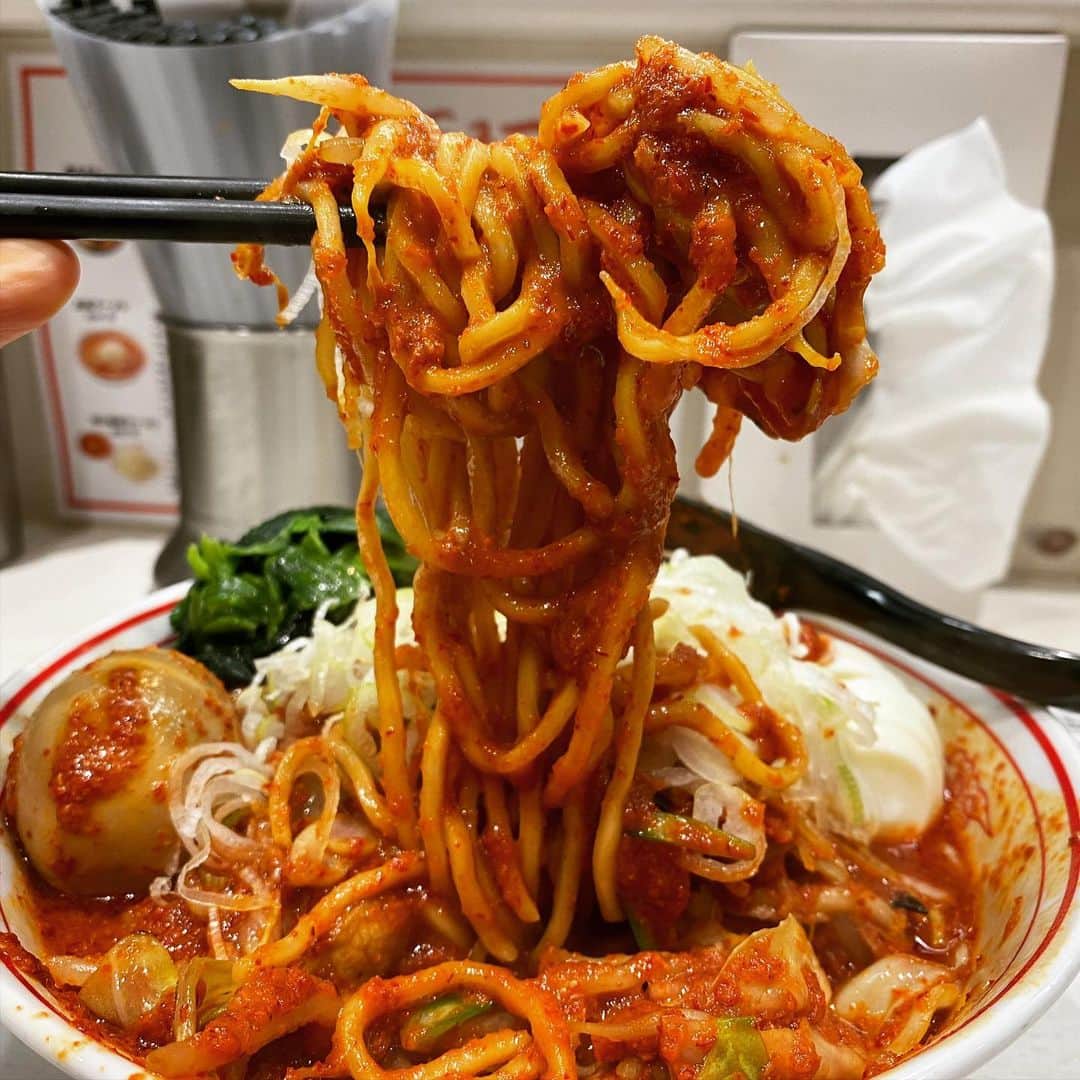 rasuさんのインスタグラム写真 - (rasuInstagram)「蒙古タンメン中本川崎店 北極やさいシャキシャキ10倍麺半分 北極味玉ゆでたまごネギほうれん草  今日も北極やさいシャキシャキは最高だった…  限定じゃないの久々٩( ᐛ )و  さぁ帰って仕事しよ←  #蒙古タンメン中本 #蒙古タンメン中本川崎店 #北極やさいシャキシャキ #ラーメン」11月28日 14時53分 - rashu_eat