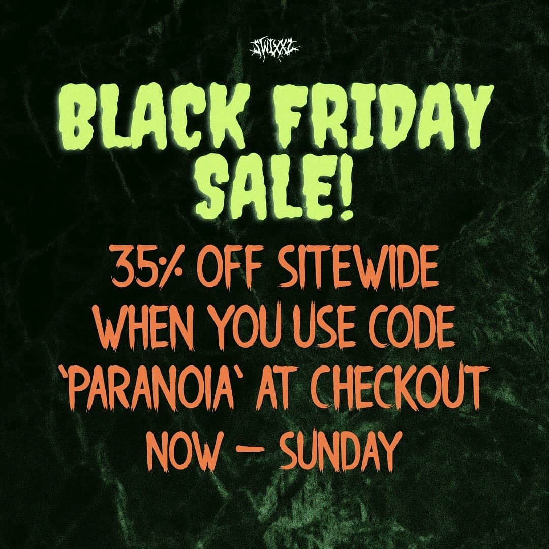 マギー・リンデマンのインスタグラム：「35% off sitewide now thru sunday go go @swixxz only a lil bit left」