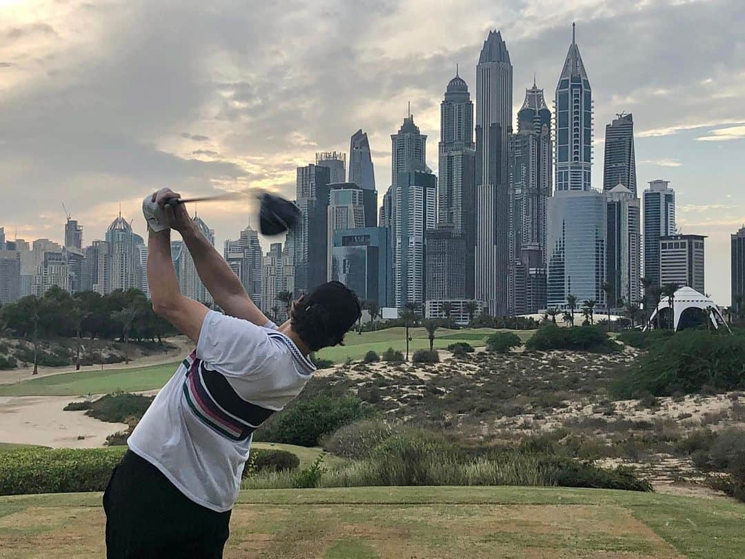 トーマス・ピーターズのインスタグラム：「This view never gets old. 👋🏻 from golf heaven」