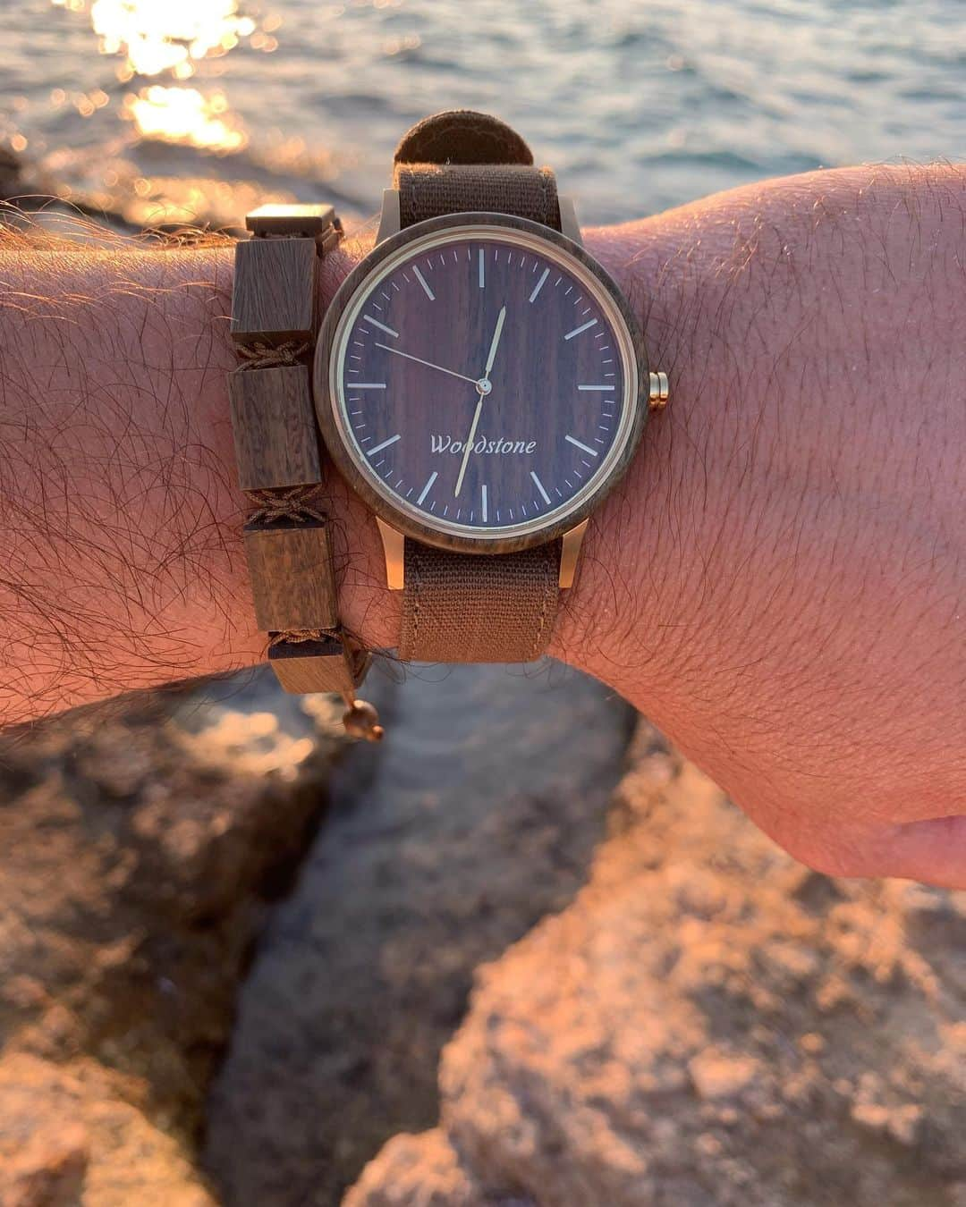 Pit Bull - Fansさんのインスタグラム写真 - (Pit Bull - FansInstagram)「Woodstone watches merge nature and style into a beautiful wooden timepiece @woodstone_wooden_watches Use ''pitbullsfans'' discount code to save %10 this holiday season.🎄」11月28日 7時23分 - pitbullsfans__